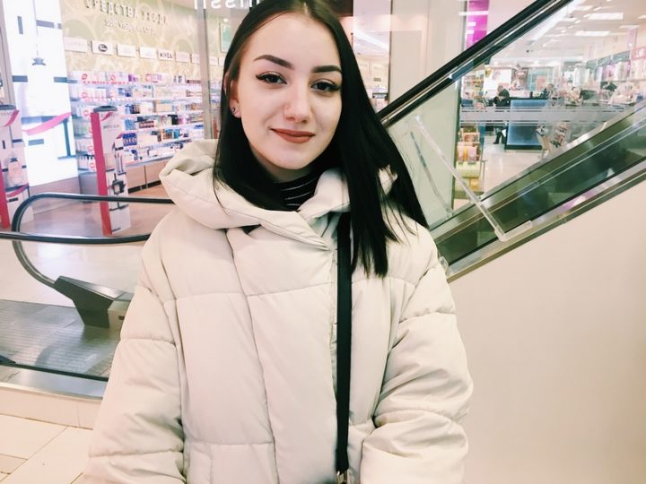 iuydi-v-gorode-novii-god