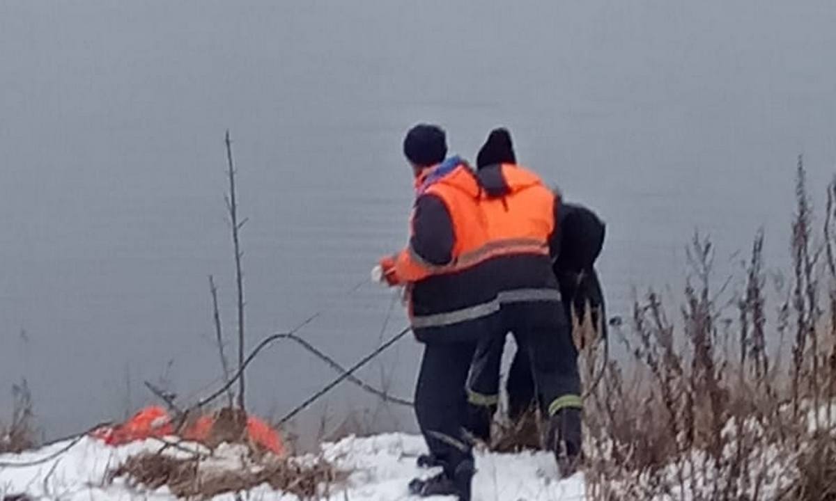 Самолет упал в онежское озеро. Происшествие на Онежском озере. Несчастный случай на Онежском озере.