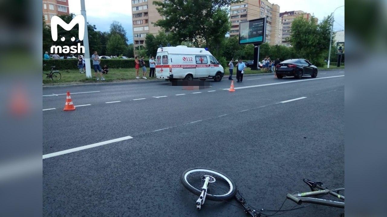 Авария с велосипедистом в санкт петербурге. Велосипедиста сбила машина. ДТП С велосипедистом Подольск.
