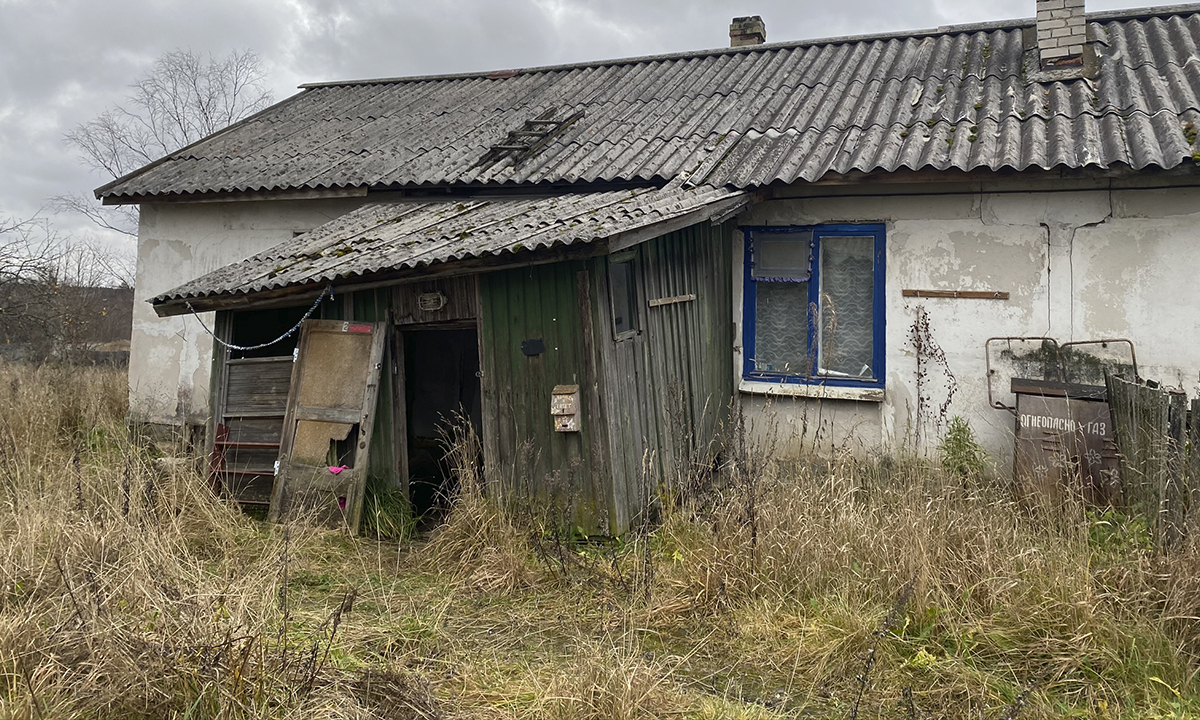 В Карелии прокуратура обязала вернуть деньги жильцам разваливающихся бараков