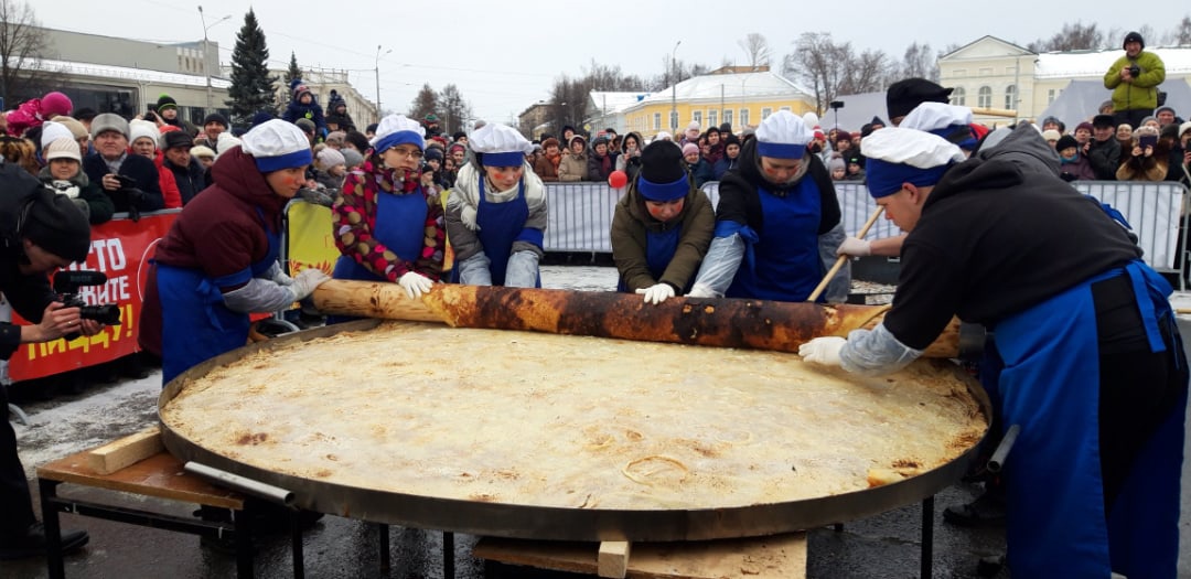 Самый большой блин на масленицу