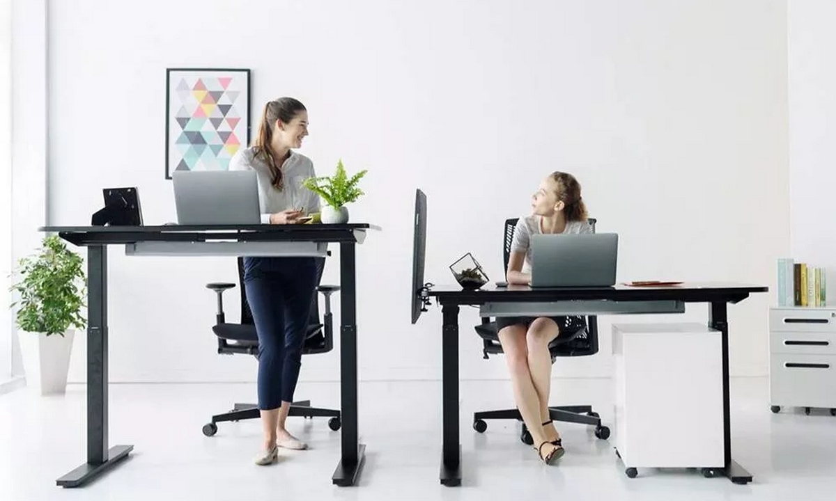 столы с регулируемой высотой для работы сидя стоя