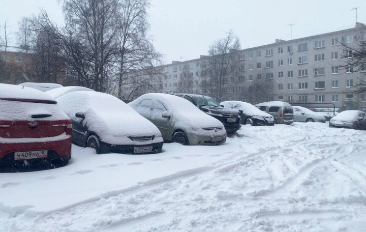 Много снега на улице
