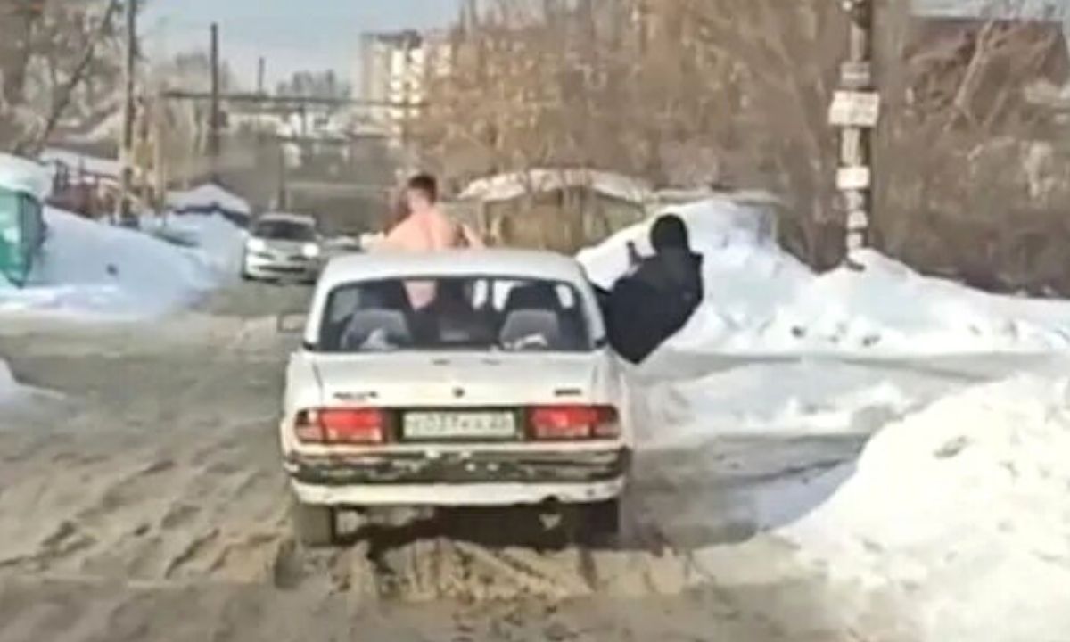 Голые русские парни купаются (59 фото) - секс и порно