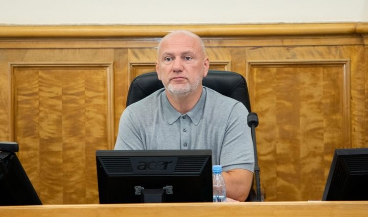 Виталий Красулн