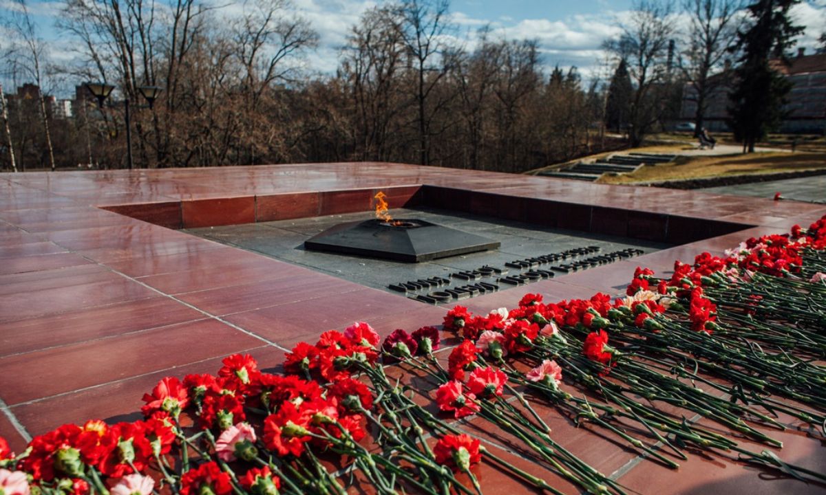 Мемориальный комплекс вечный огонь Петрозаводск