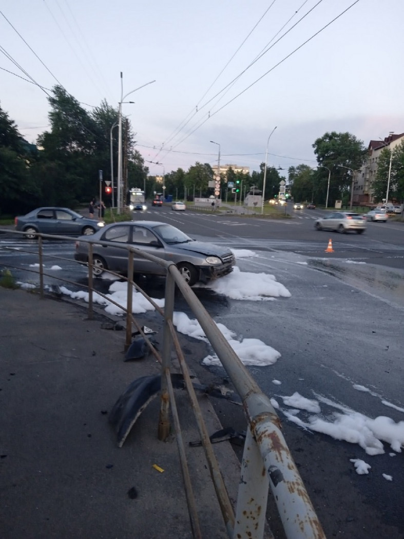 Групповая авария произошла на злополучном перекрестке в Петрозаводске