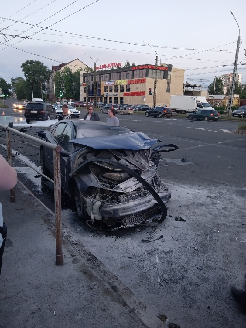 Групповая авария произошла на злополучном перекрестке в Петрозаводске |  18.07.2022 | Новости Петрозаводска - БезФормата