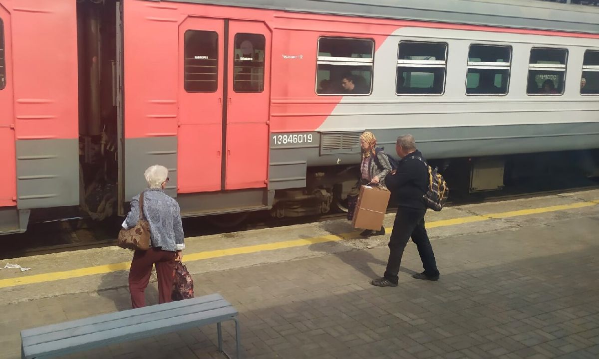 поезд