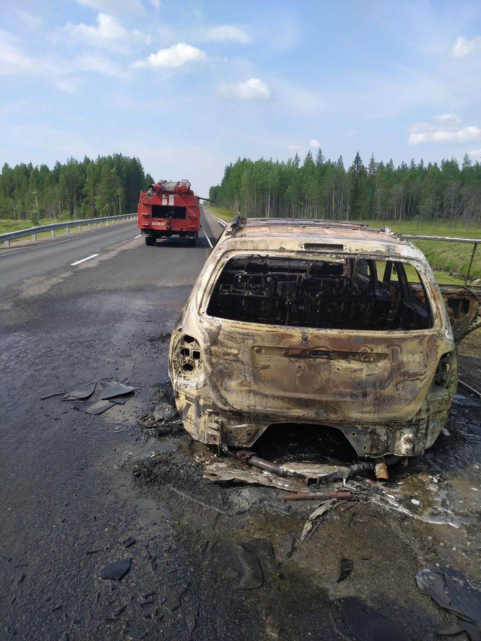 На трассе в Карелии дотла сгорела машина | 14.07.2022 | Новости  Петрозаводска - БезФормата