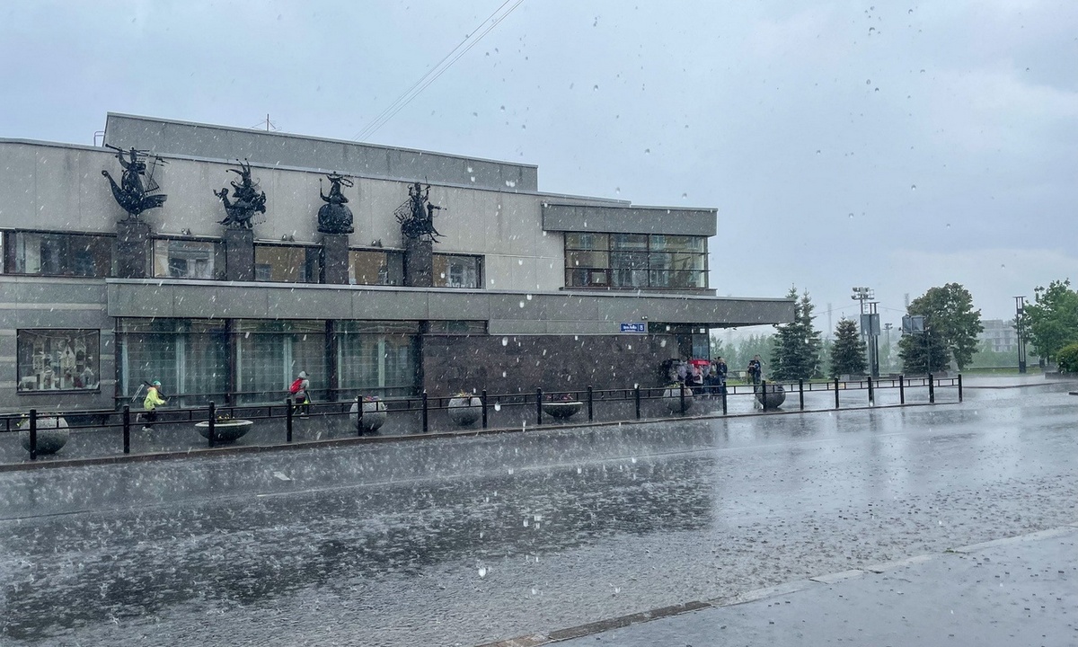 Дождь ливший без перерыва. Петрозаводск за 2 день. Петрозаводск фото. Петрозаводск. Фото Петрозаводска сегодня.