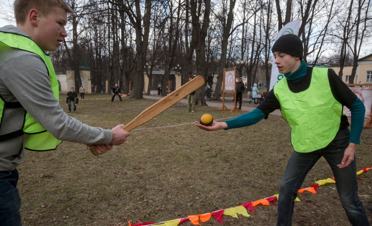 Игра русская лапта