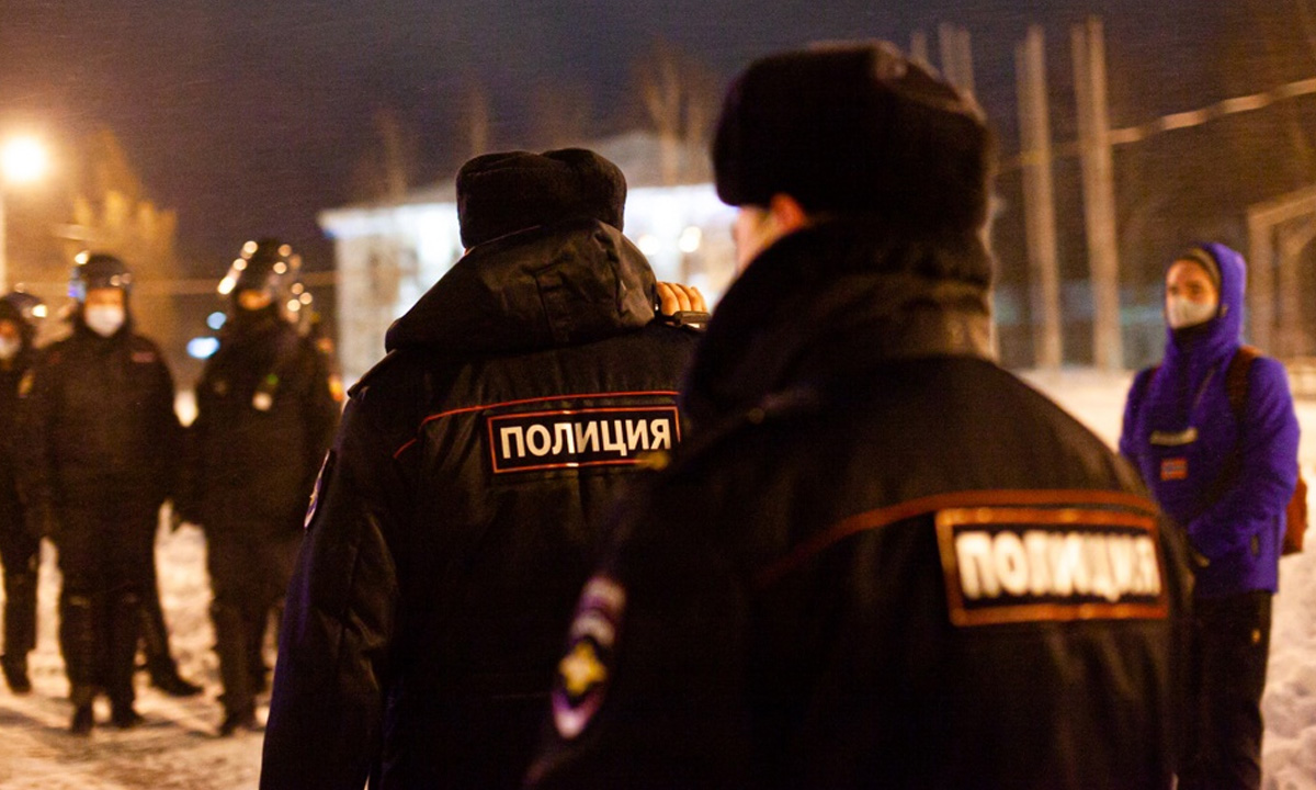 Россиян предупредили о мошенниках, выдающих себя за полицейских