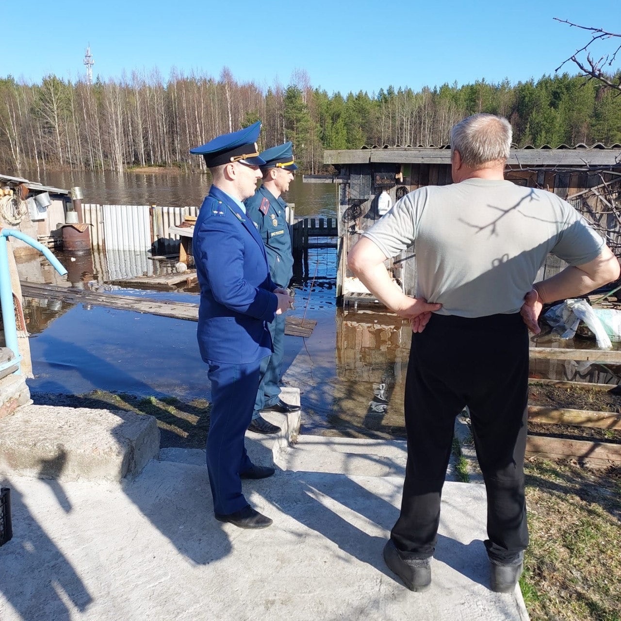 Никогда такого не было... лет 30 точно!»: в Кемском районе Карелии  подготовили школу для эвакуации людей из-за паводка | 14.05.2023 | Новости  Петрозаводска - БезФормата