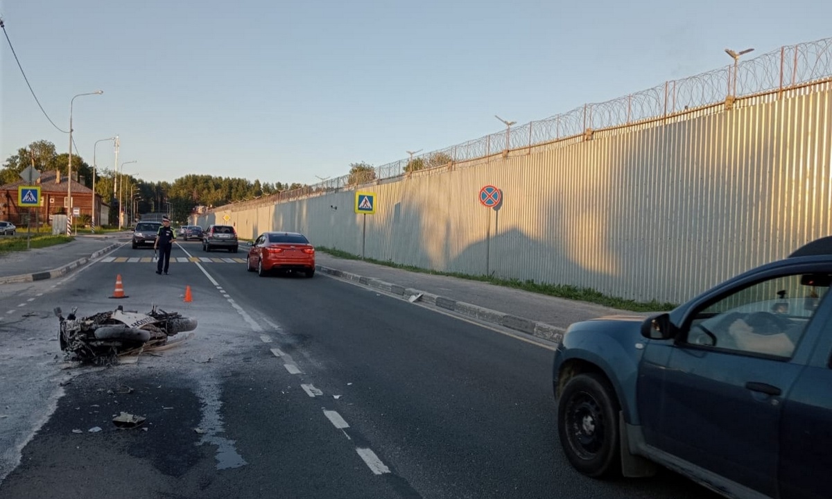 Две девушки разбились на мотоцикле в Карелии | 03.08.2023 | Новости  Петрозаводска - БезФормата