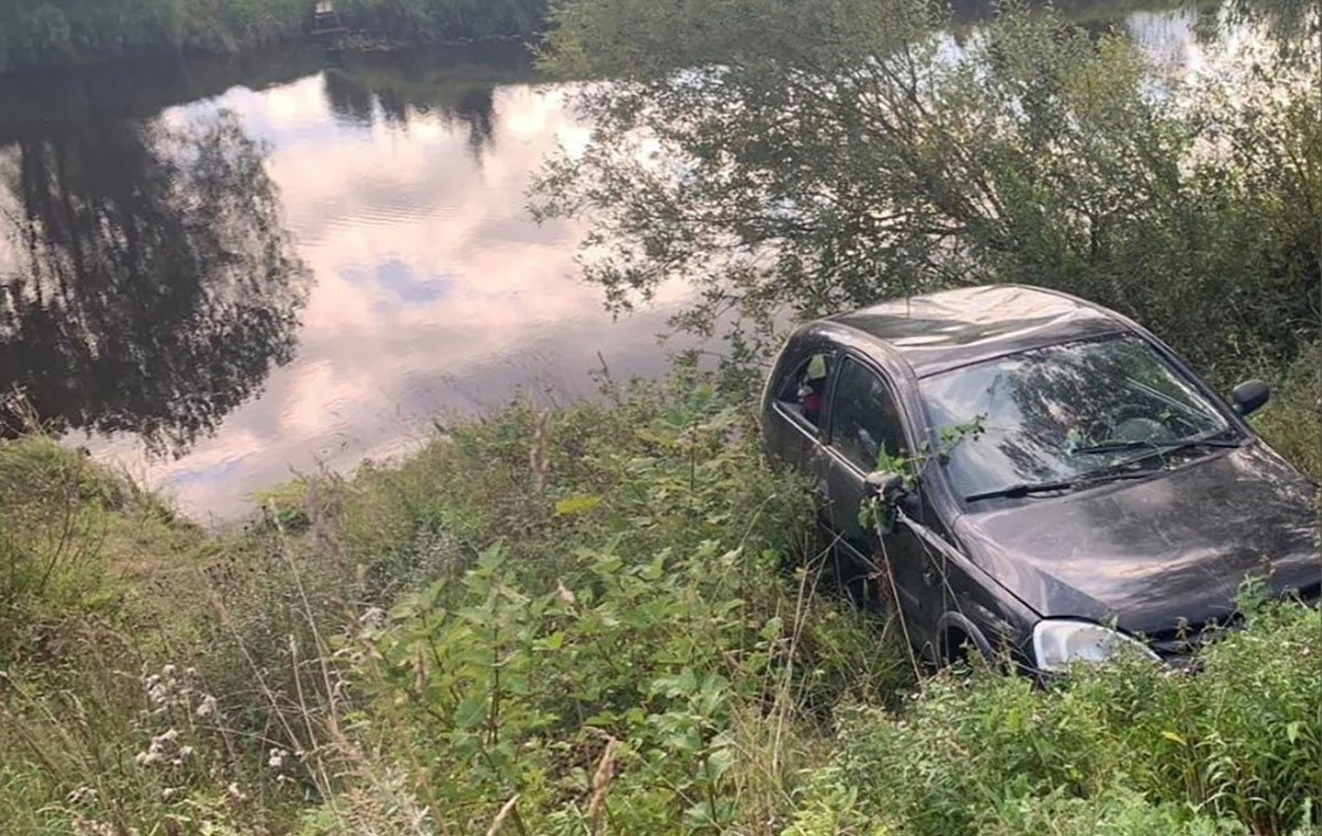 Стали известны подробности смертельного ДТП в Карелии со съехавшей в реку  машиной