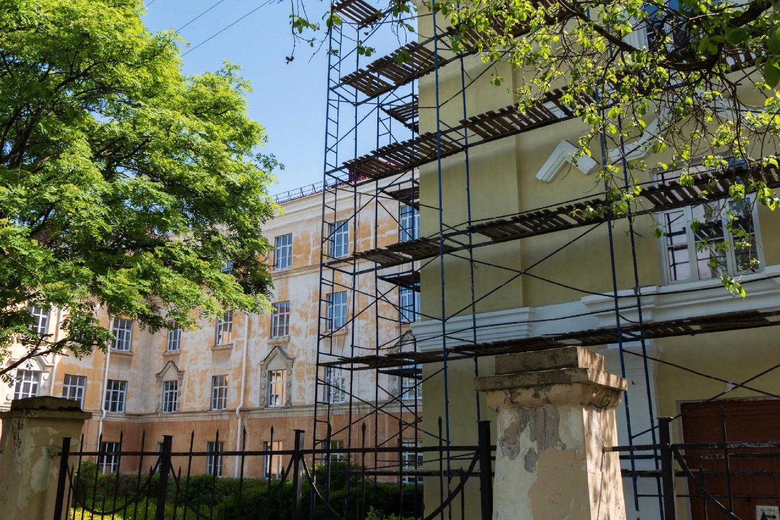 В карельской школе арматура упала на девочку | 27.10.2023 | Новости  Петрозаводска - БезФормата