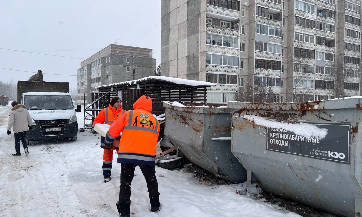 В Петрозаводске появилась мобильная бригада, оперативно убирающая мусор