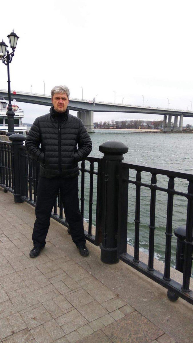 через 8 лет встретила погибшего мужа а он ее не узнал