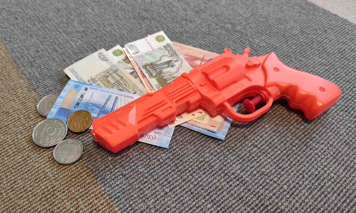 Полиция приехала в школу из-за игрушечного пистолета