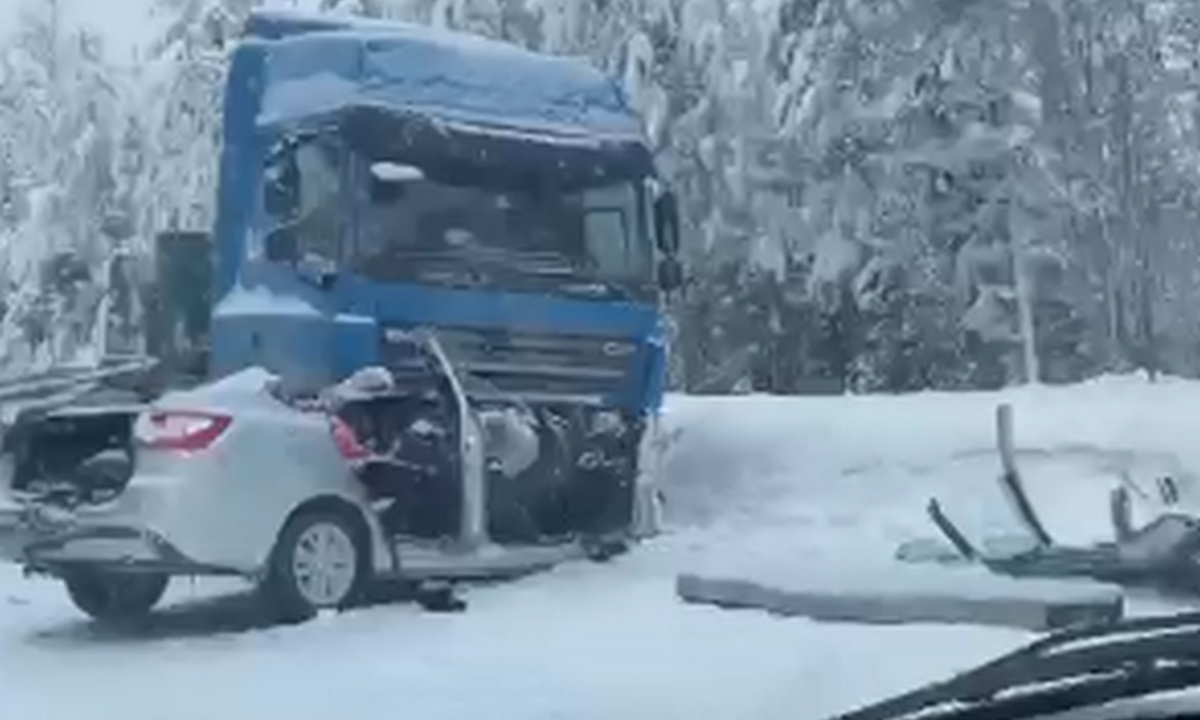 Появилось видео с места аварии, где погибли трое, в том числе ребенок