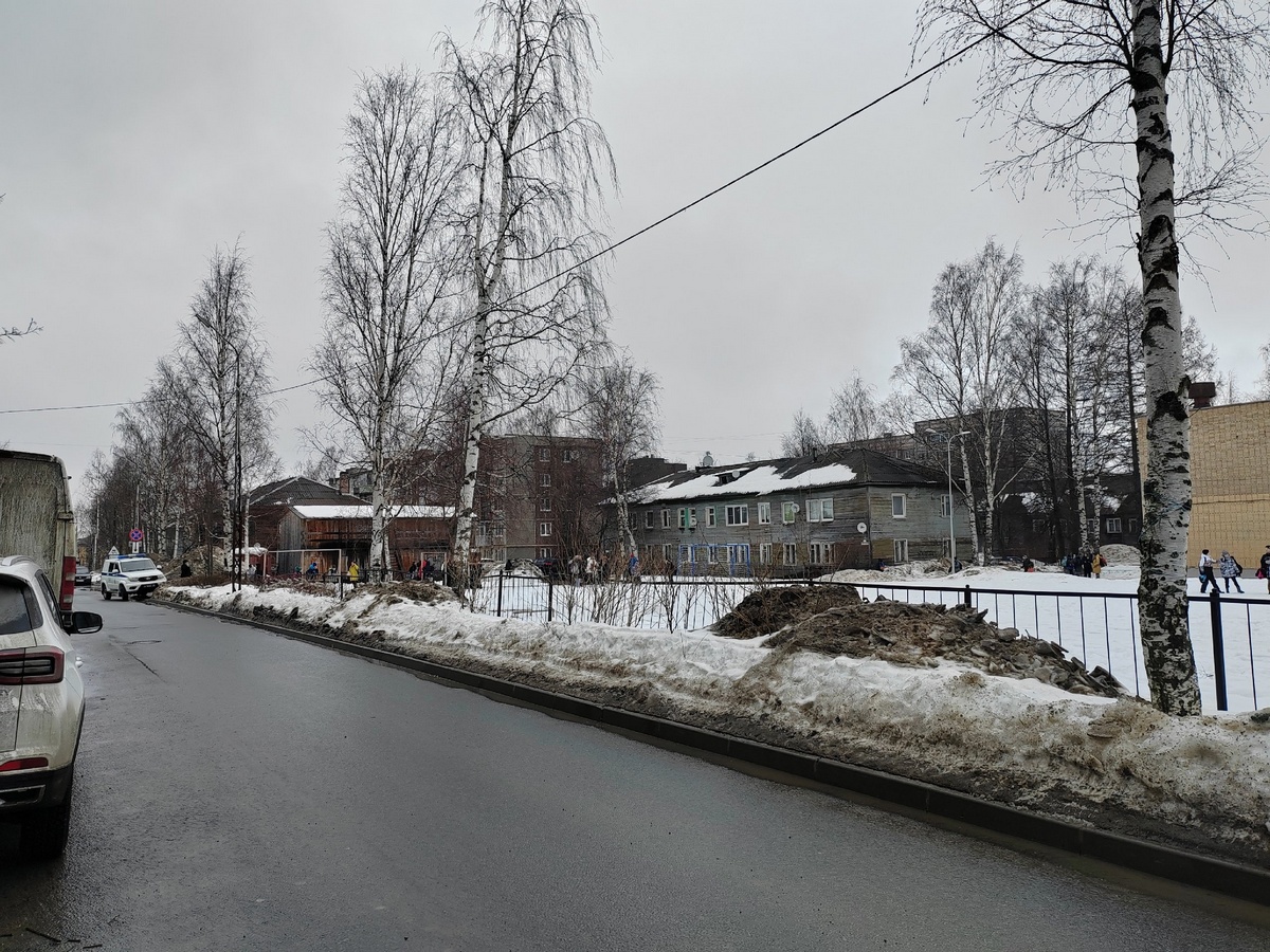 В Петрозаводске эвакуировали школу