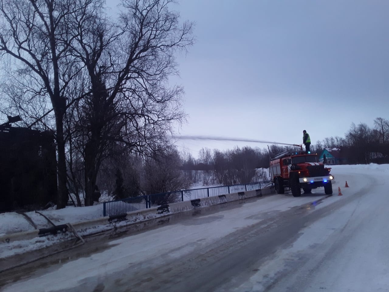 В вепсском селе за две недели случилось два страшных пожара: сгорели дома |  21.02.2024 | Новости Петрозаводска - БезФормата