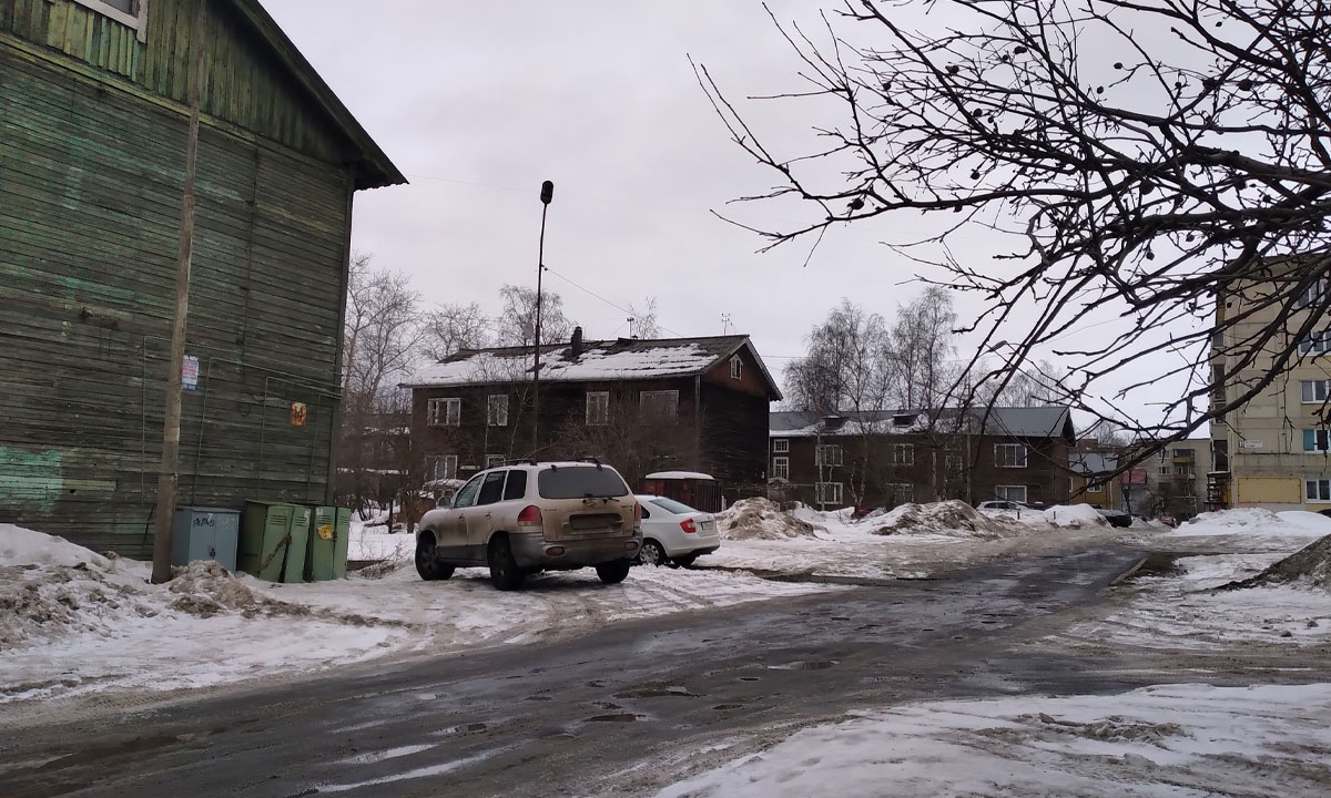 В Карелии суд обязал чиновников выделить семье квартиру далеко от школы