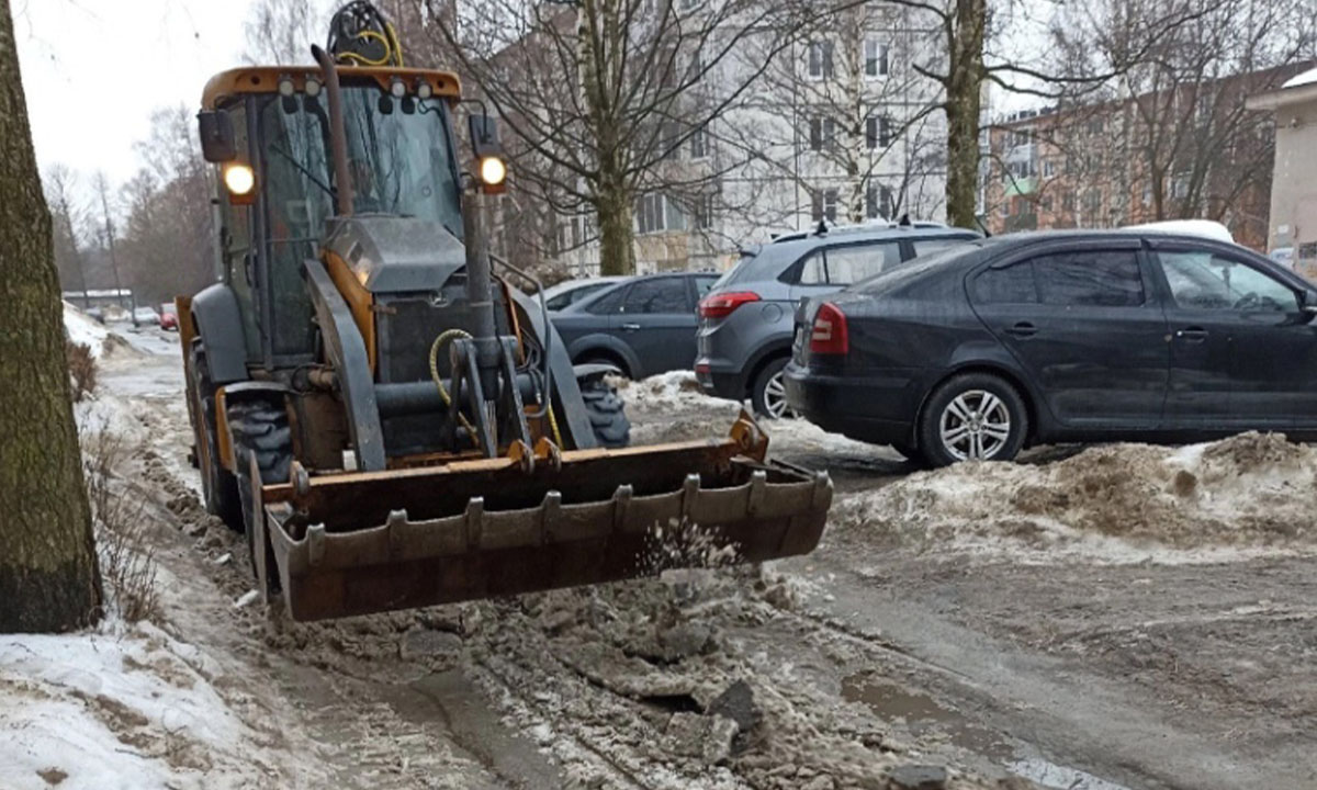 Петрозаводчанам рассказали, куда жаловаться на опасную наледь