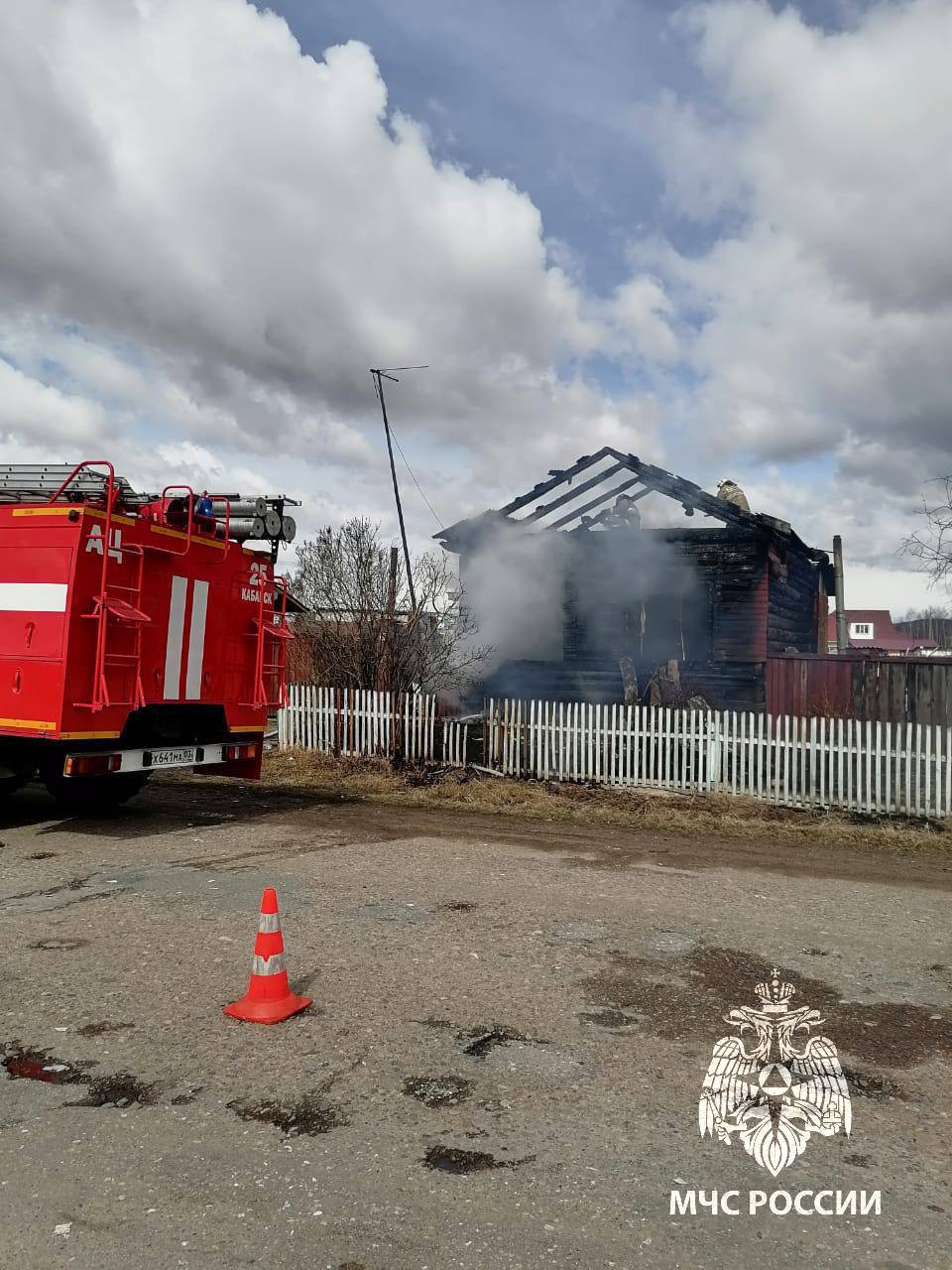 После пожара в жилом доме в шкафу нашли тела троих детей | 23.04.2024 |  Новости Петрозаводска - БезФормата