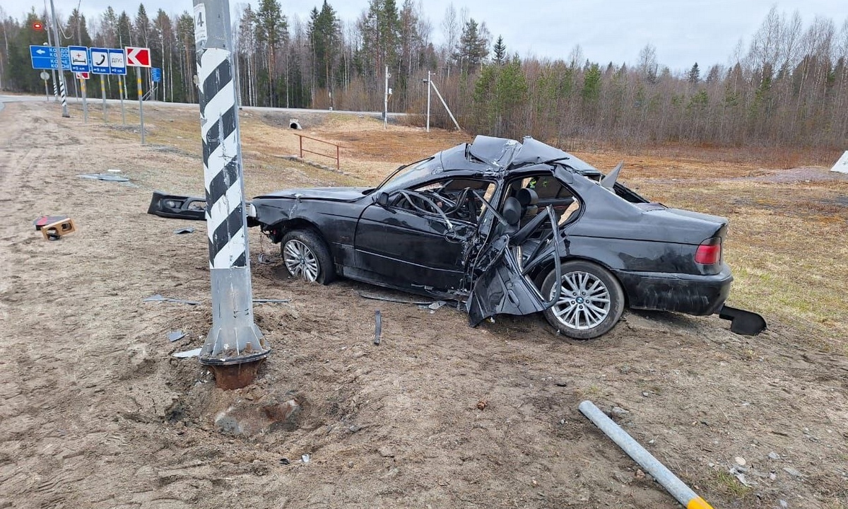 Молодой водитель погиб на трассе в Карелии: еще трое пострадали