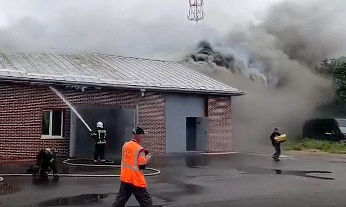 В Карелии горели склады РЖД: возможно, их кто-то поджег