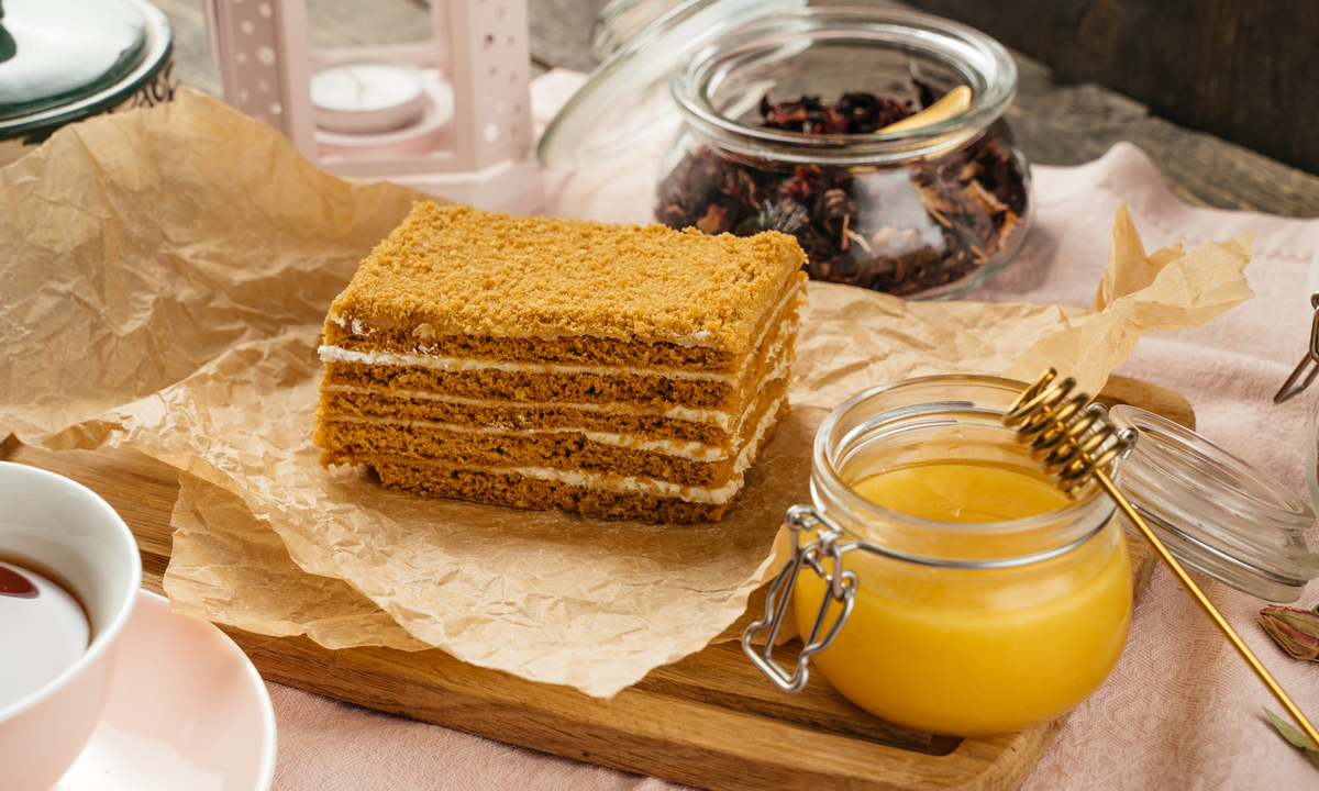 медовик Олонии