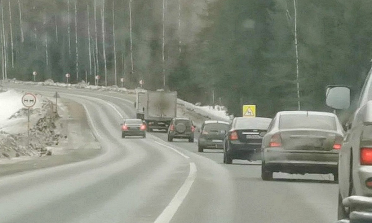 В Карелии задержали водителей, которые выехали на «встречку»
