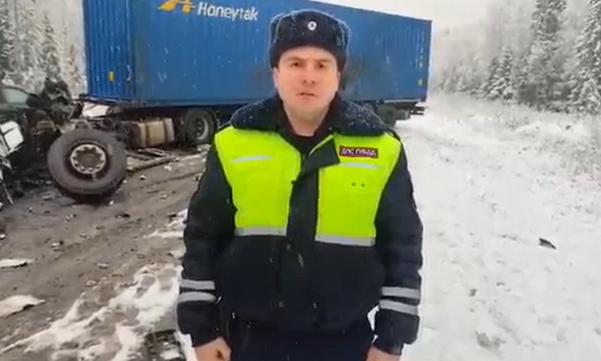 Три человека погибли в страшной аварии с бензовозом в Карелии