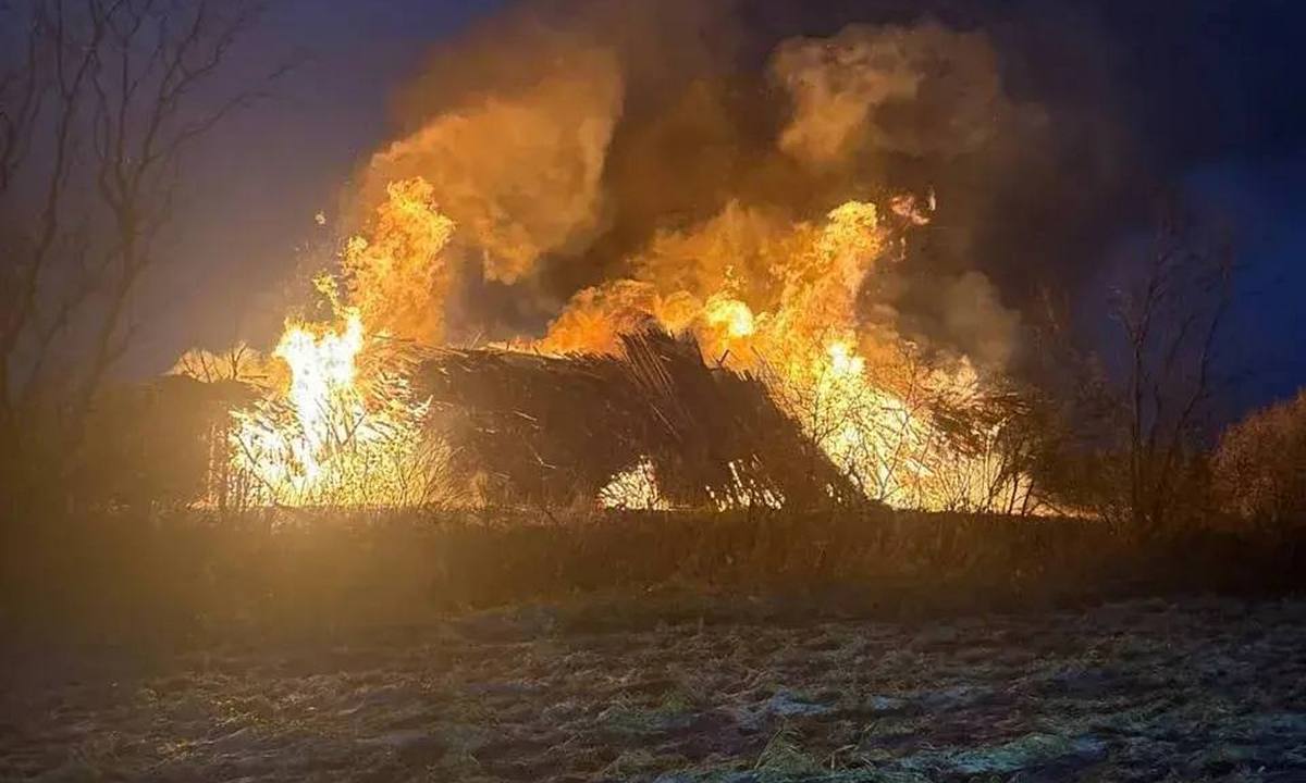 Страшный пожар перепугал жителей деревни в Карелии