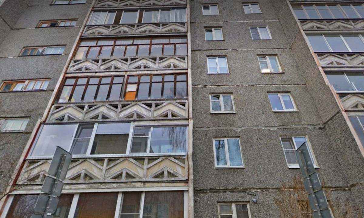 «Как в каменном веке». В Петрозаводске жители девятиэтажки уже неделю сидят без воды