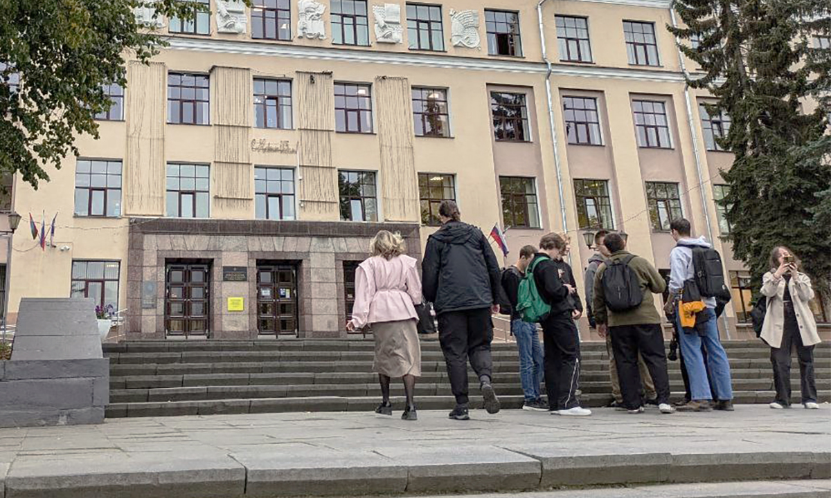 Готовят отсрочку от армии для выпускников колледжей и вузов