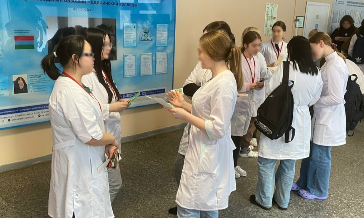 Минздрав Карелии проверит, как начисляются зарплаты педагогов медколледжа