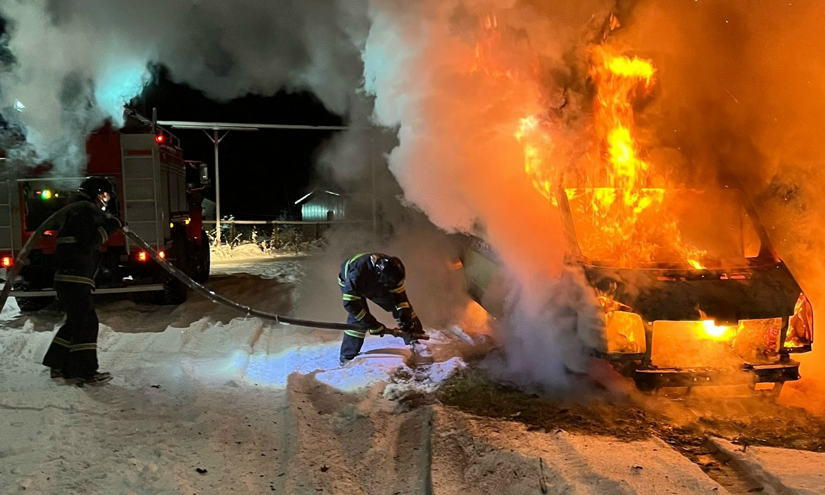 В Карелии сгорел автомобиль скорой помощи