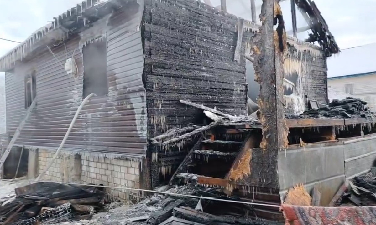 Стало известно, кто погиб в сгоревшем жилом доме в Карелии