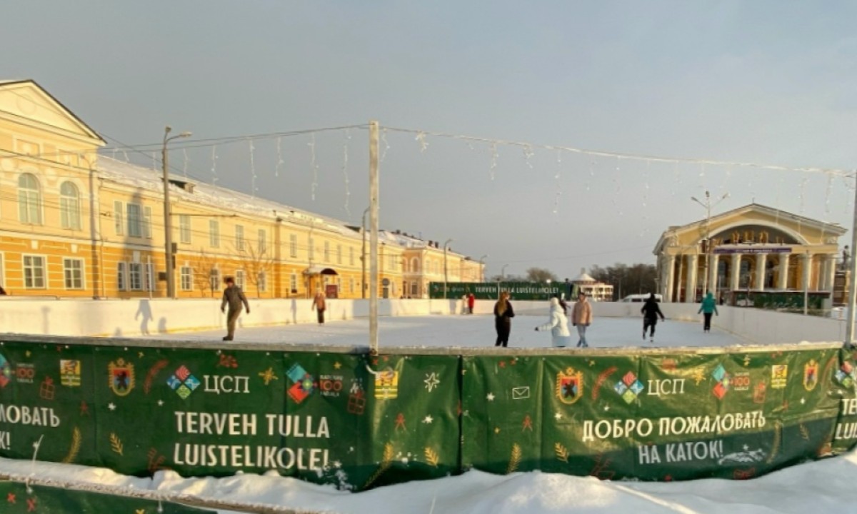 «Чуть не убили». Жители Петрозаводска жалуются на каток