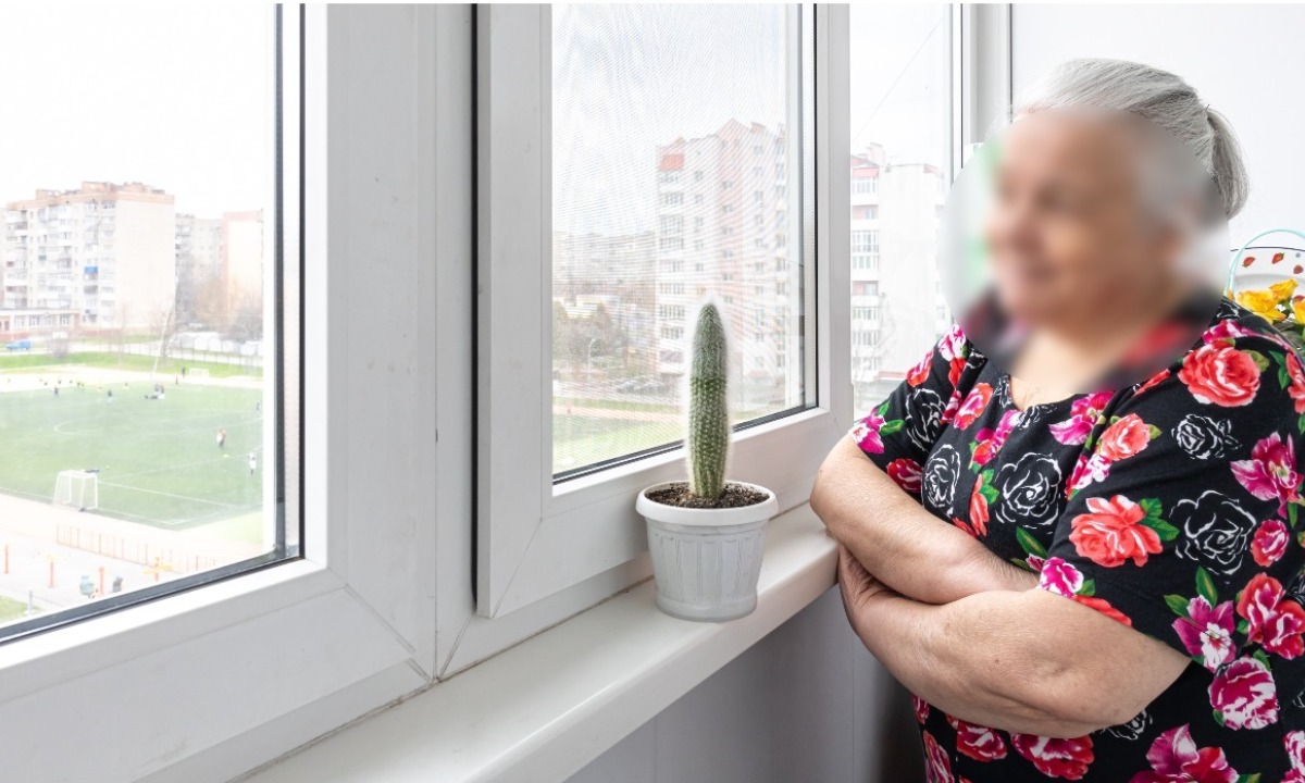 Пенсионерка подслушала мошенников, но все равно отдала деньги