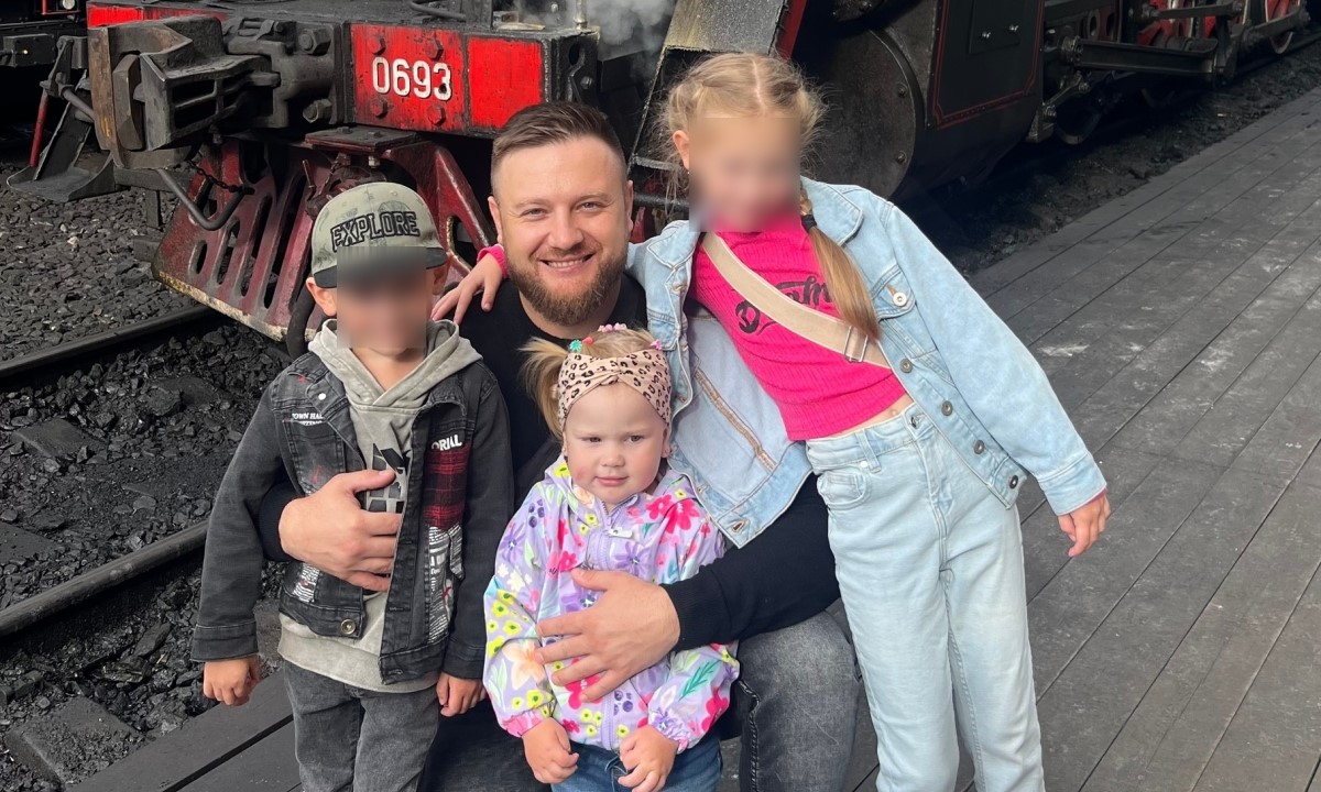 «Не можешь, выгорел? Снимай халат, иди домой». Папа умершей в больнице девочки — о своем отношении ко врачам