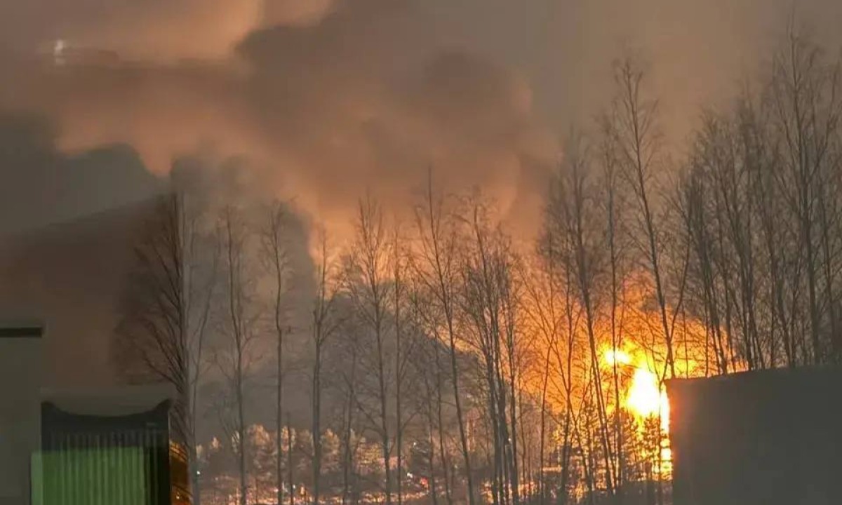 Жилой дом сгорел в страшном пожаре под Петрозаводском