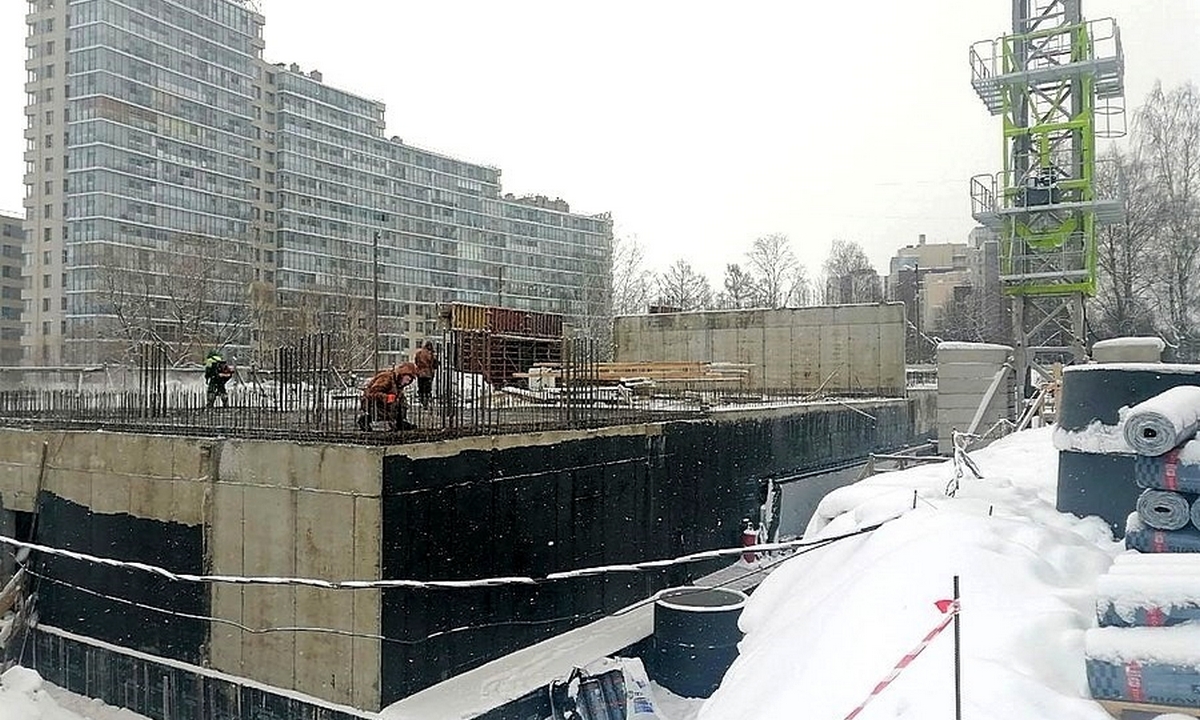 В Петрозаводске строят 26-этажный дом на берегу Онежского озера