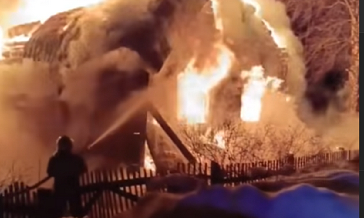 Страшный пожар в Карелии: дом сгорел дотла