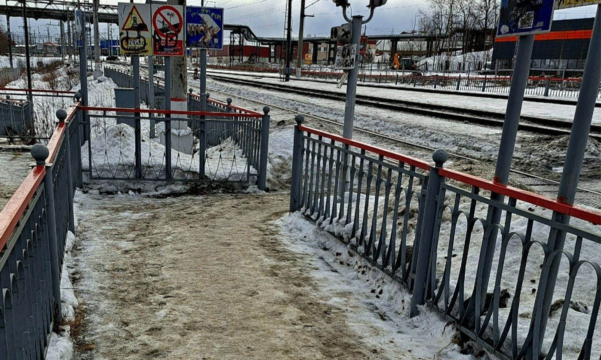 На официальном железнодорожном переходе в Петрозаводске можно убиться