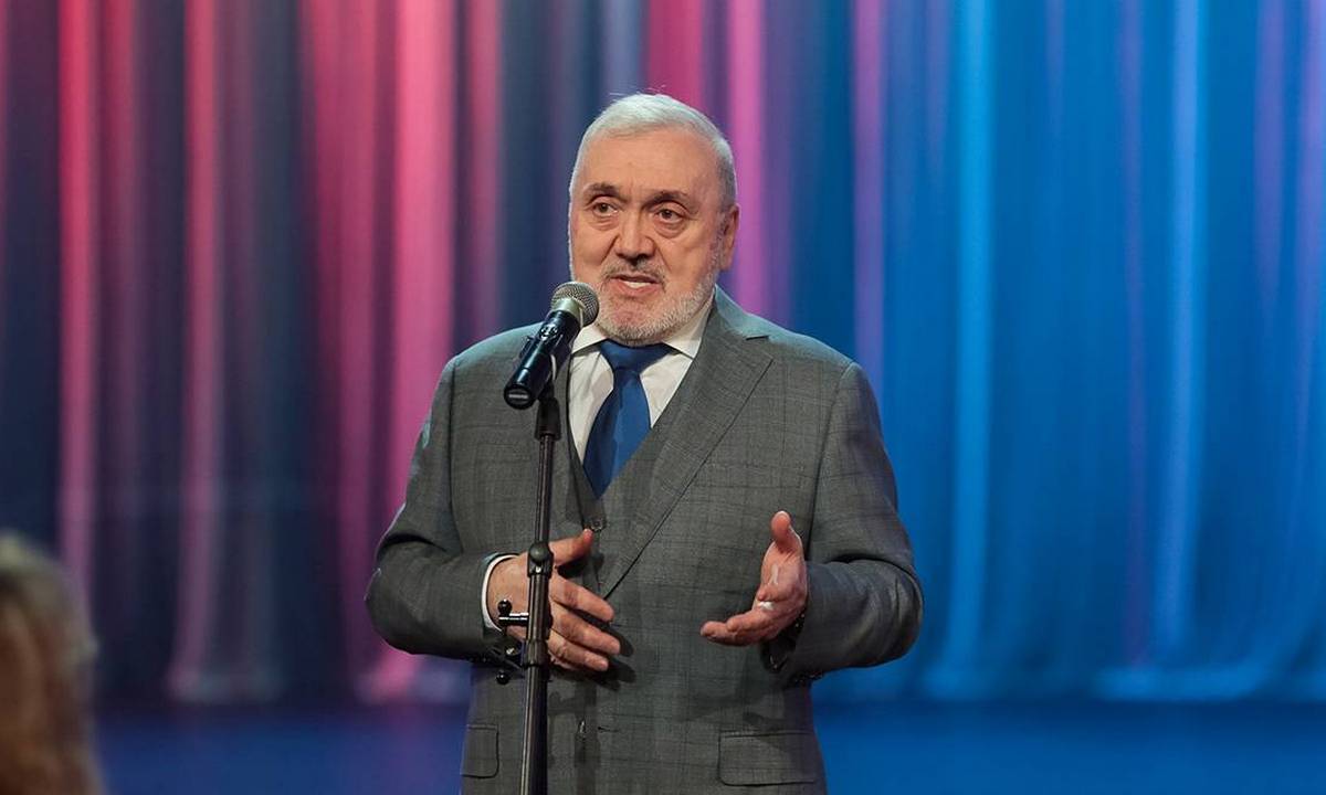 Экс-замминистра обороны обвиняют в отмывании денег, растрате и взяточничестве