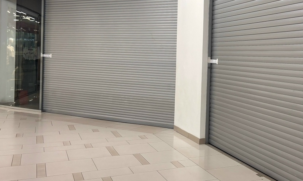 В России массово закрываются популярные магазины